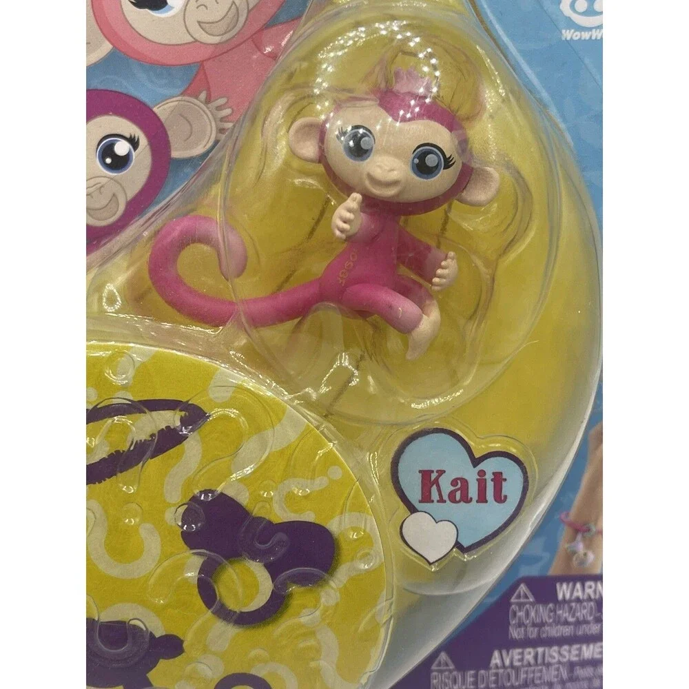 2018 Fingerlings Mini Pink Monkey Kait Series 1 - 3 Figures 1 Charm & Bracelet